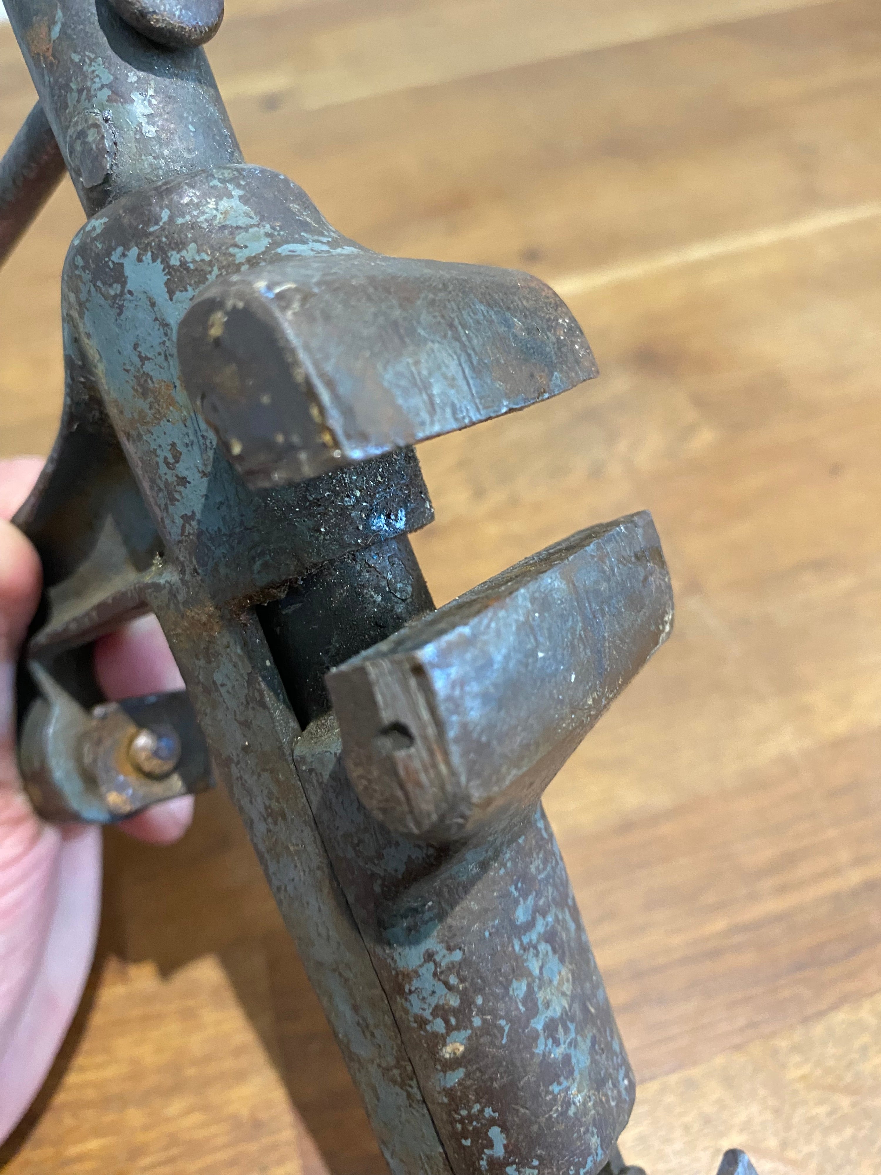 Vintage DRGM Engineers Vice , Watchmakers Vice Made In Germany.