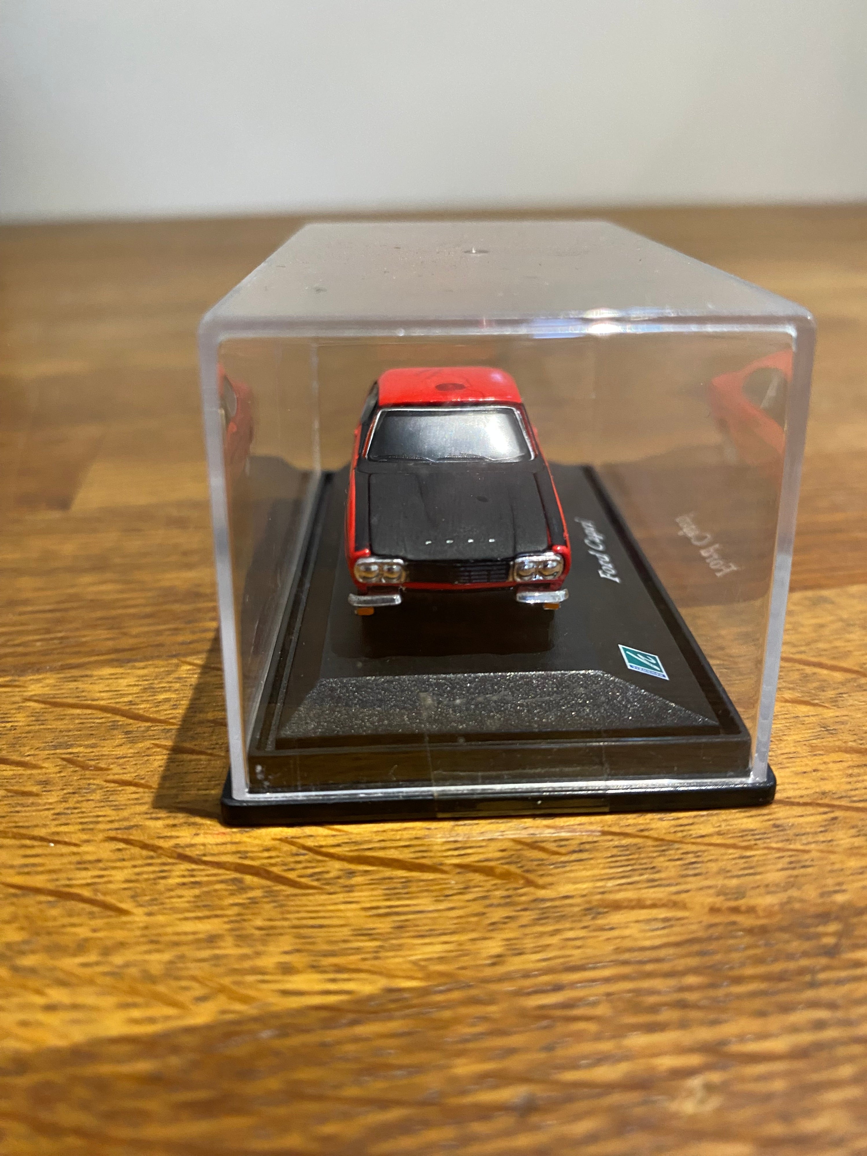 Hongwell Ford Capri scale model , 1-72 scale