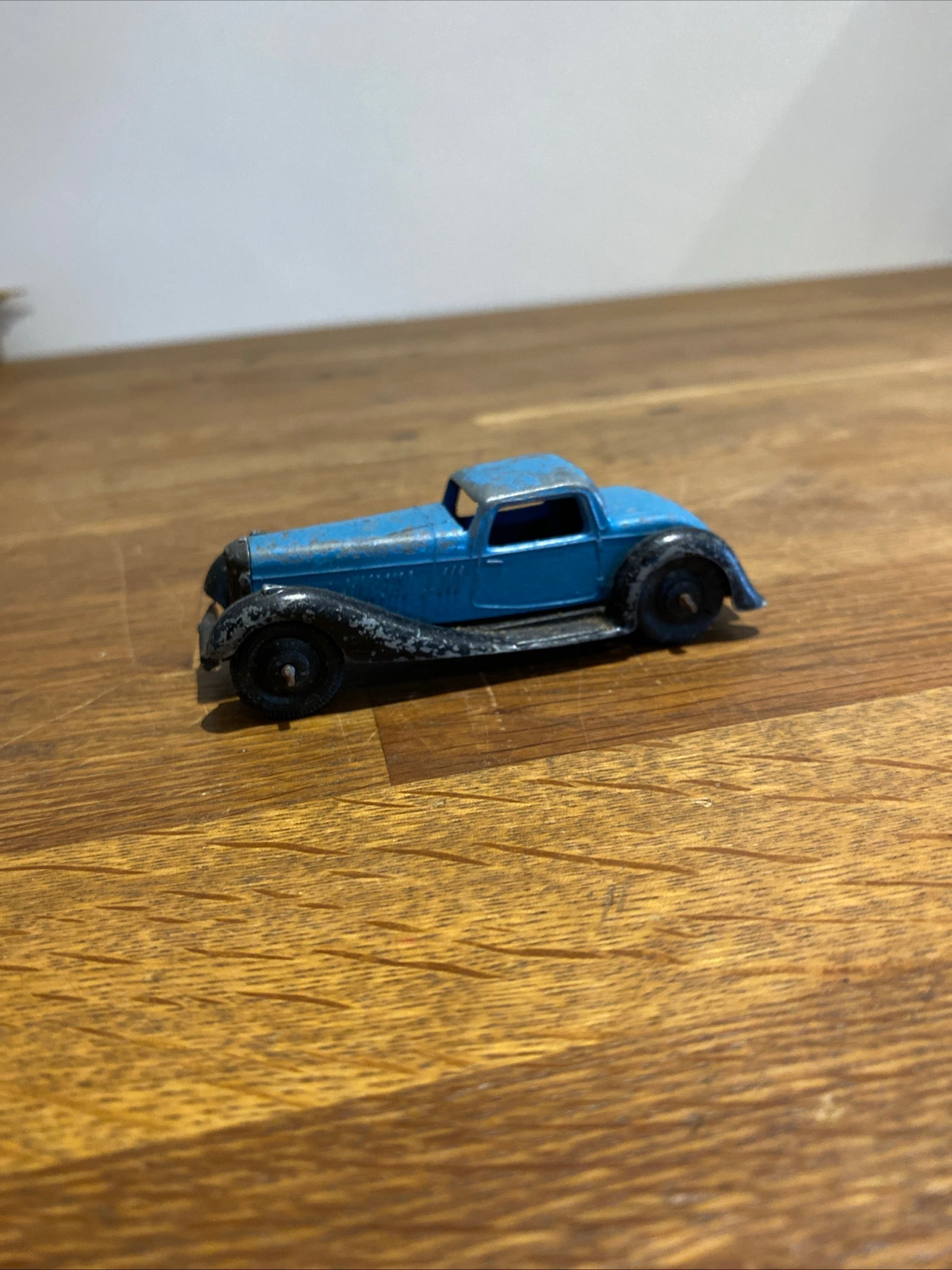 Early Dinky Toys Diecast Toy Car