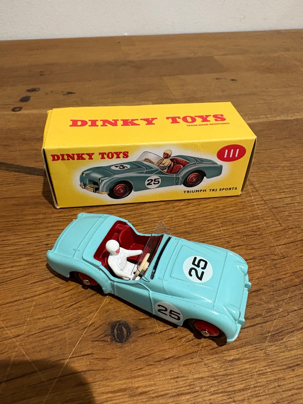 Dinky Toys 111 Triumph TR2 Sports Atlas