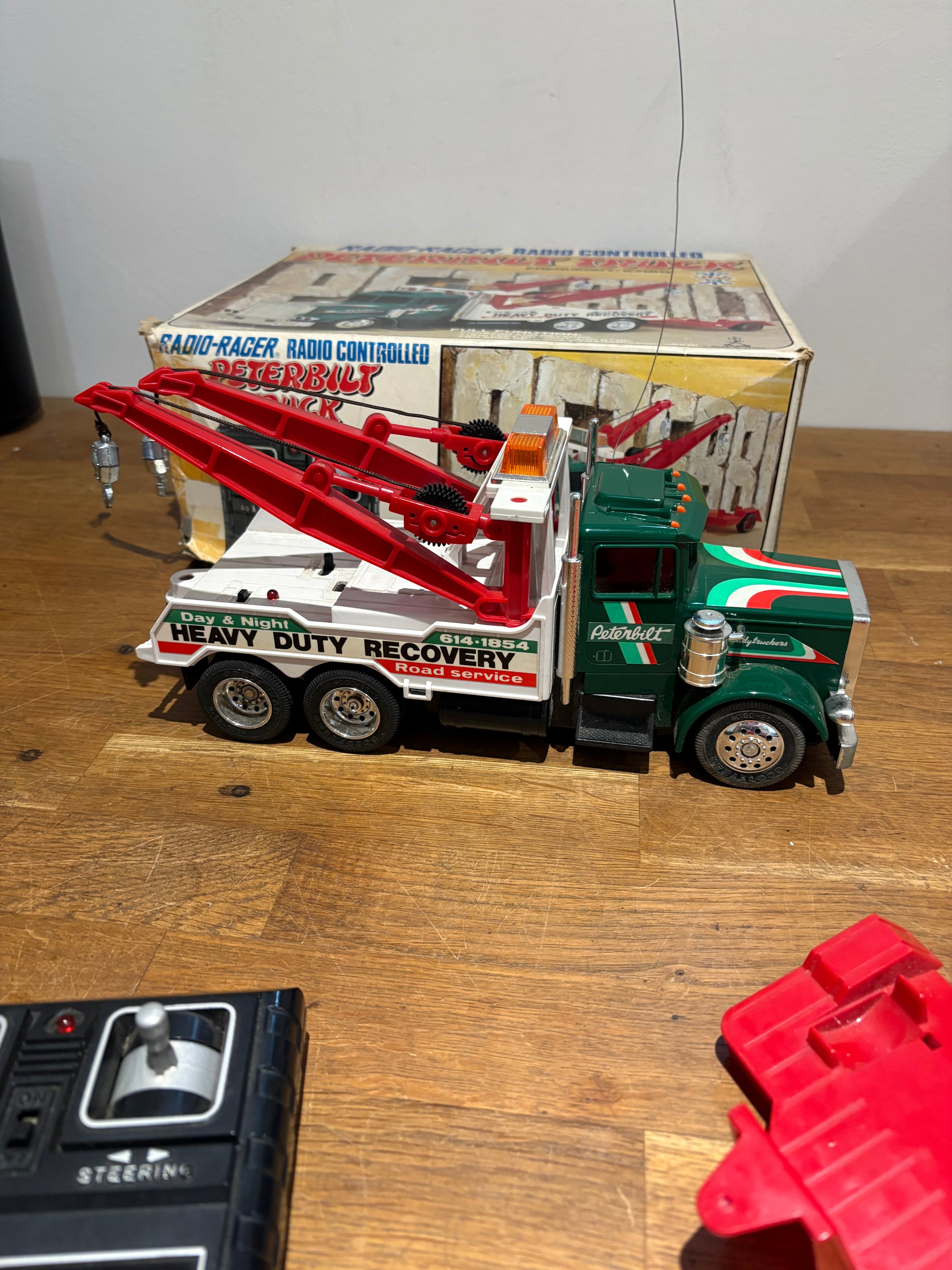Taiyo , Peterbilt Truck , Radio-racer , Radio Controlled , Spares Or Repairs.
