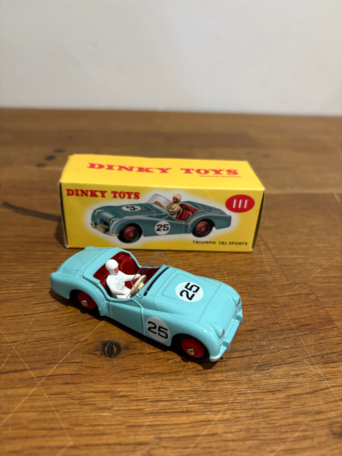 Dinky Toys 111 Triumph TR2 Sports Atlas