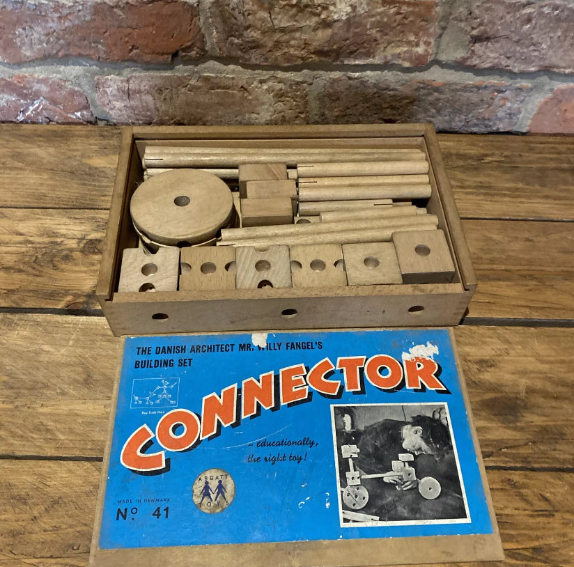 Danish Architect Willy Fangel’s Connector Set No. 41, Building Set, Abbatt Toys by Wilson Fox Antiques