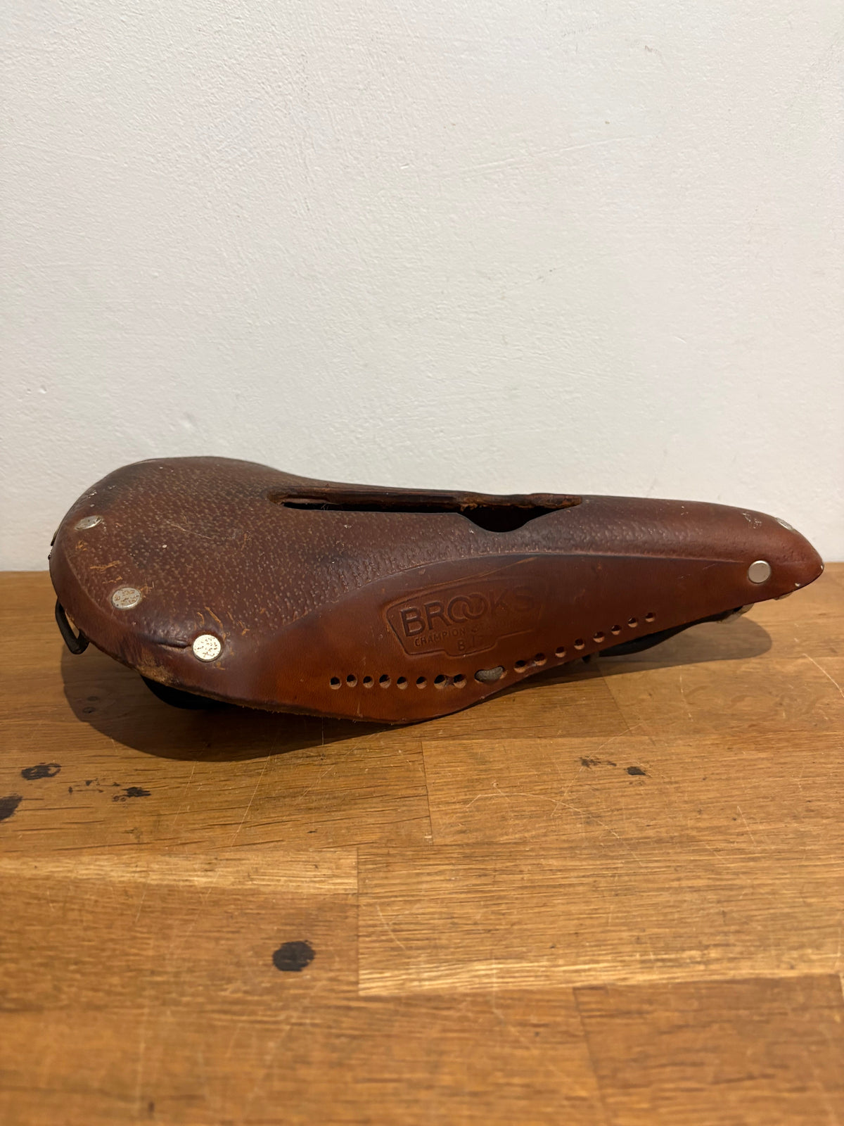 Vintage Brooks Brown / Tan B17 Saddle