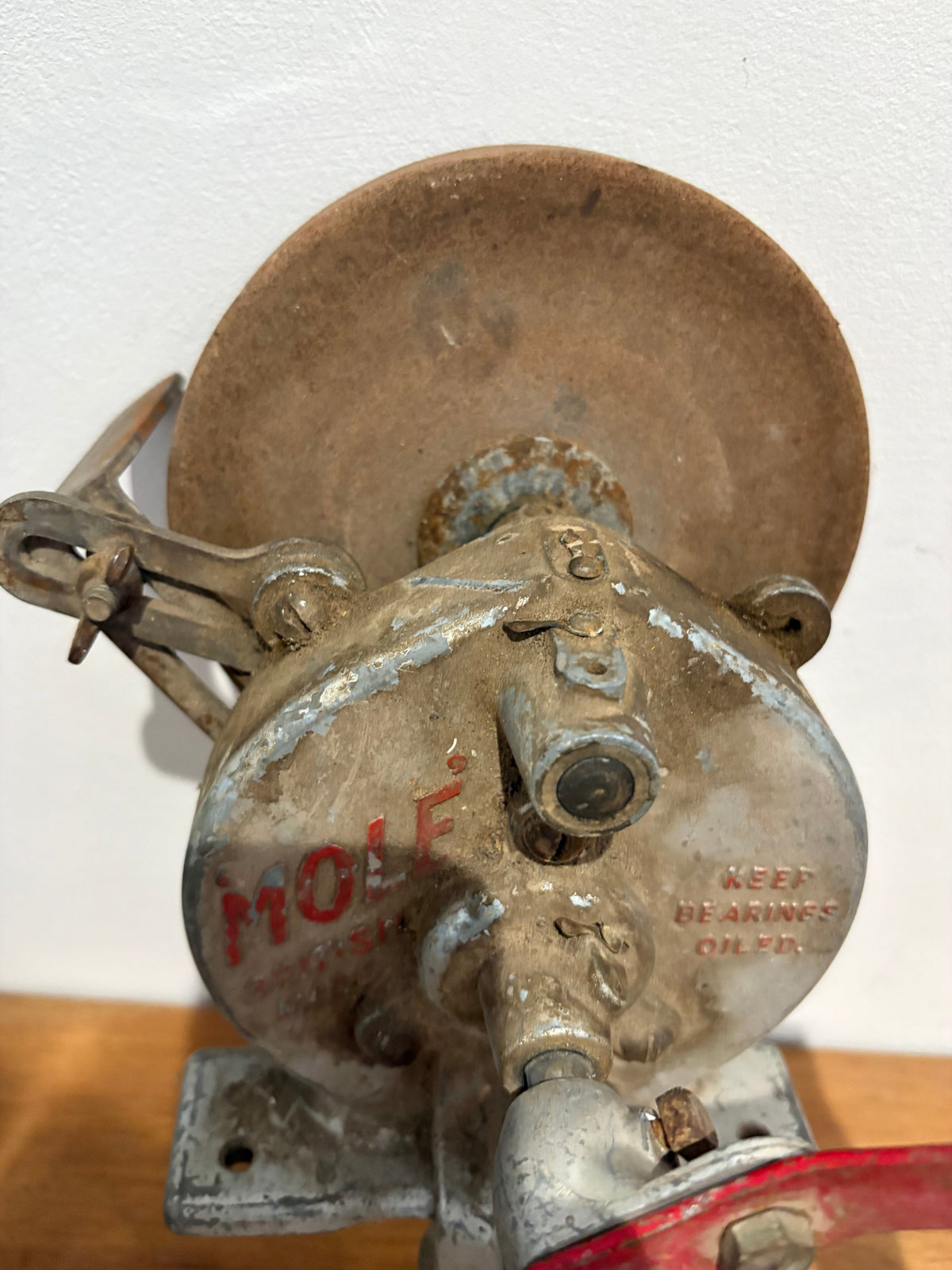 VINTAGE HAND-CRANK BENCH GRINDER/SHARPENER BY MOLE