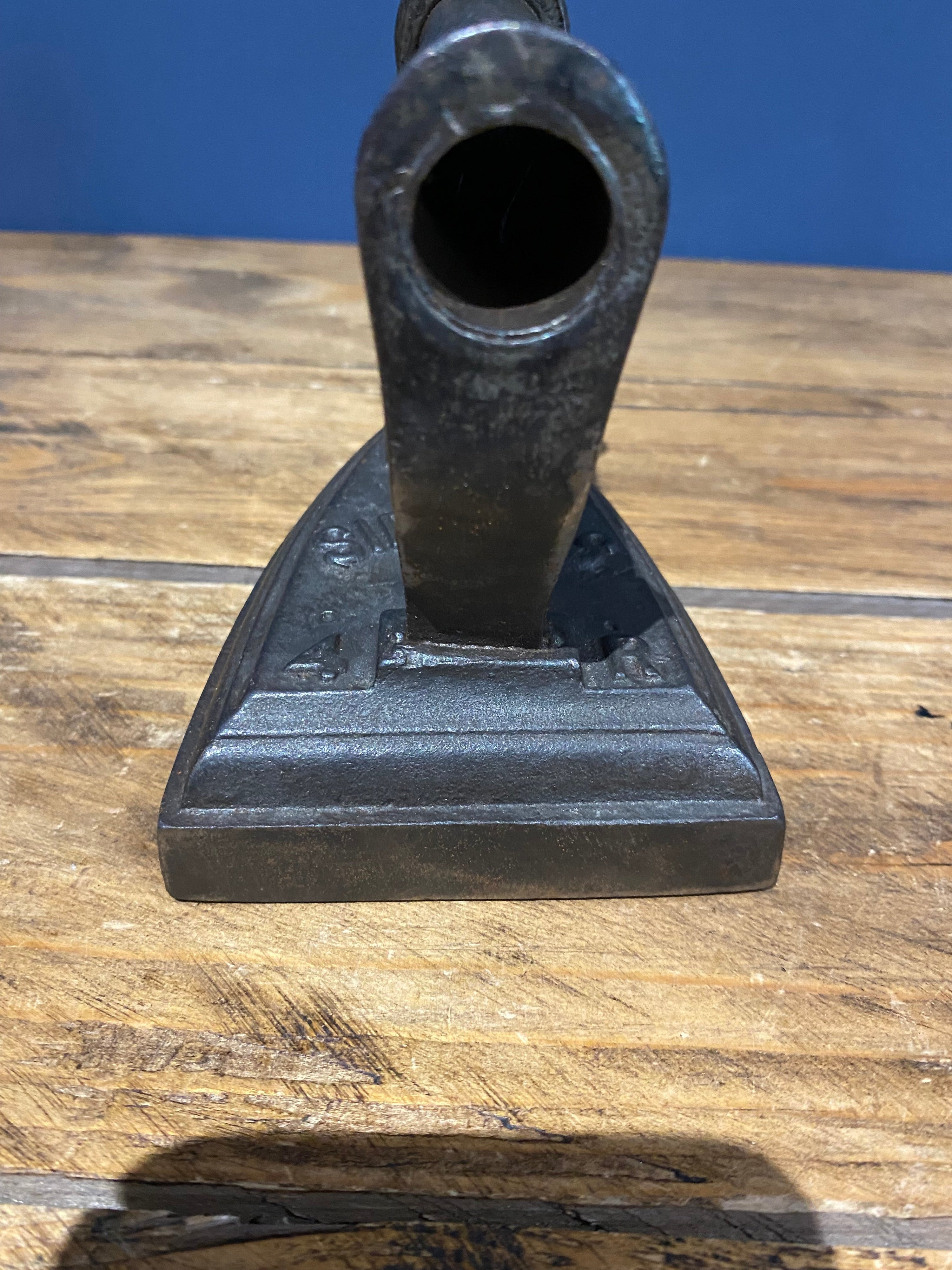 Antique Siddons 4R flat iron