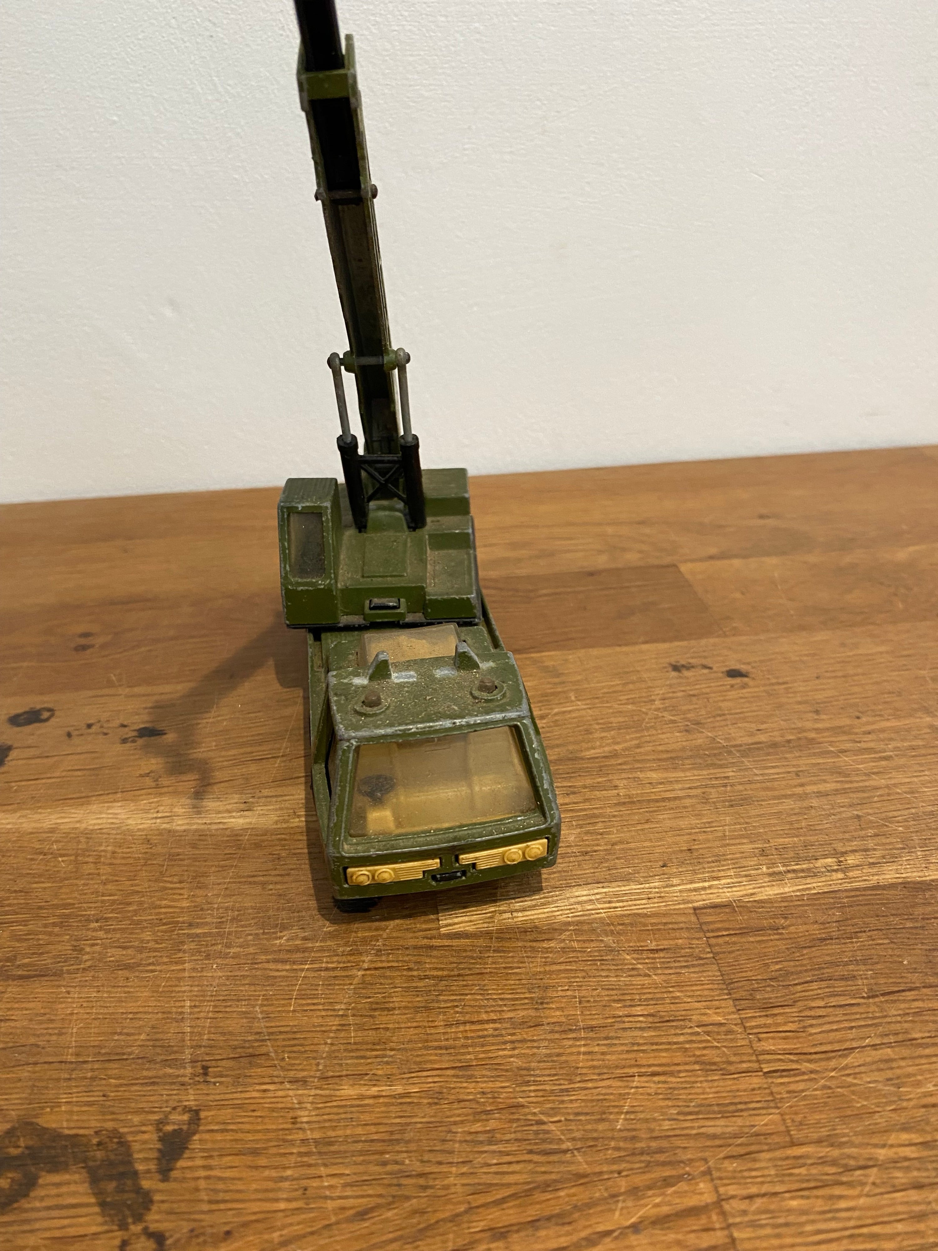 Matchbox Superkings K-12 Hercules Mobile Crane Military, 1974