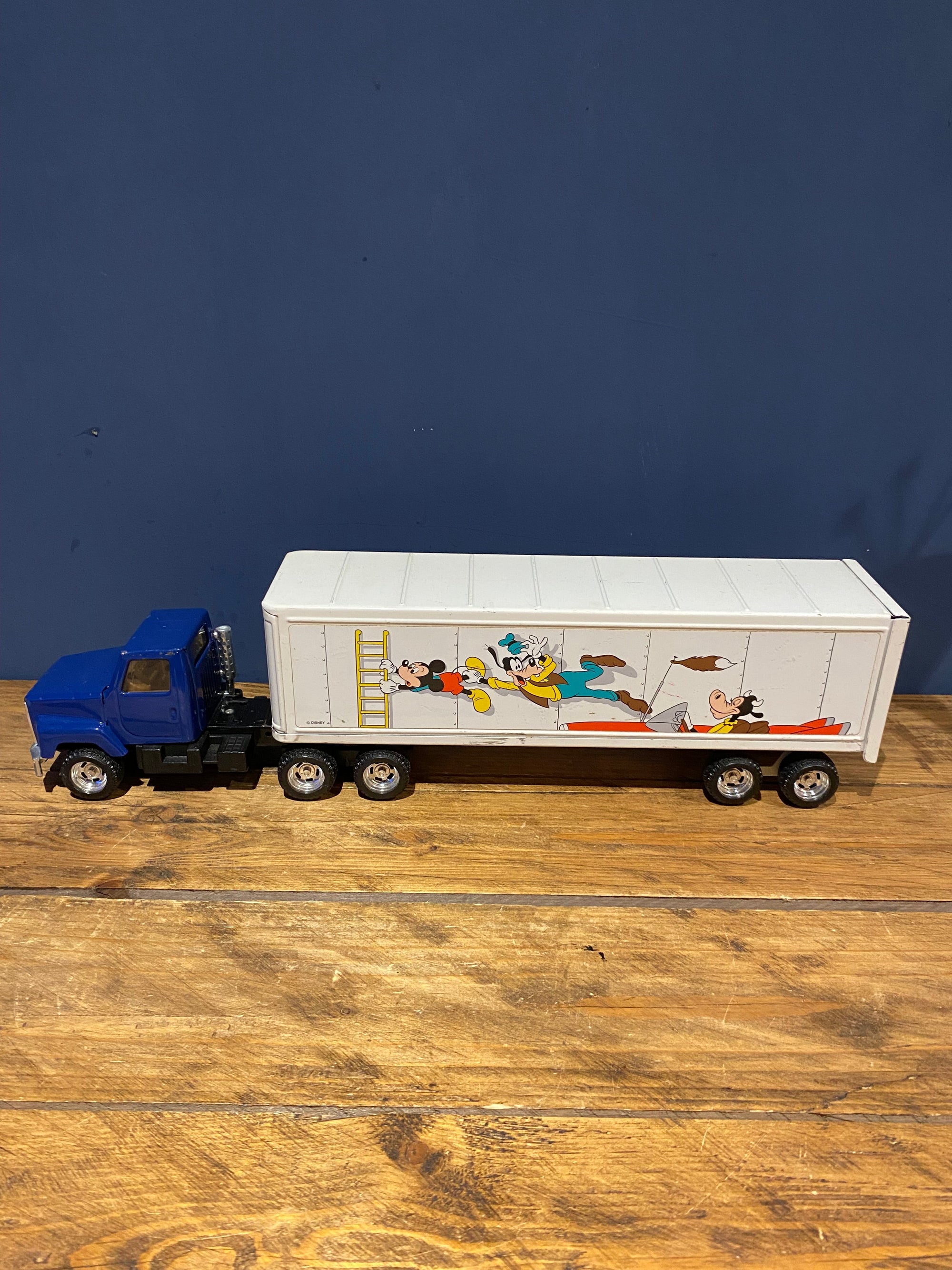 Vintage ERTL Disney Articulated Truck / Lorry.