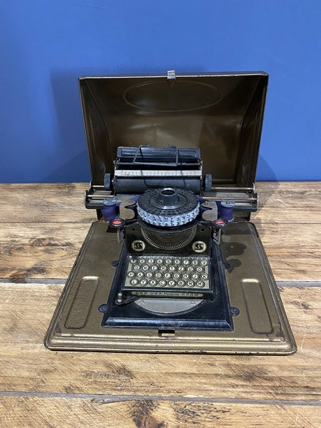 Rare Gebrude Schmidt Tin Toy Typewriter