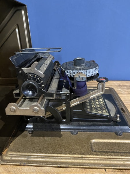 Rare Gebrude Schmidt Tin Toy Typewriter