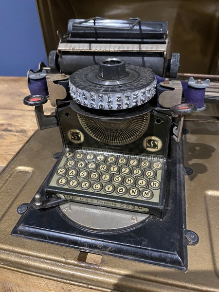 Rare Gebrude Schmidt Tin Toy Typewriter